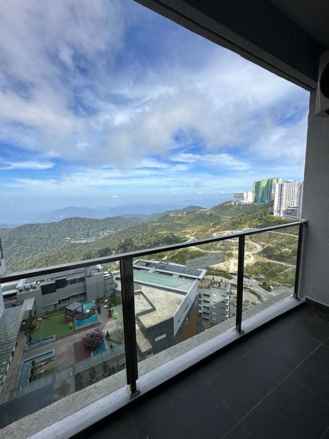 Hilltop Cloud View Genting Luxury Apartment *